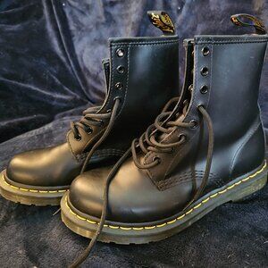 Dr. Martens womens boots - like new, hardly worn!!